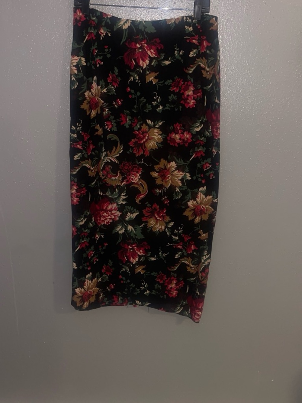 Briggs New York Black Midi Skirt with Red and Gold Floral Print